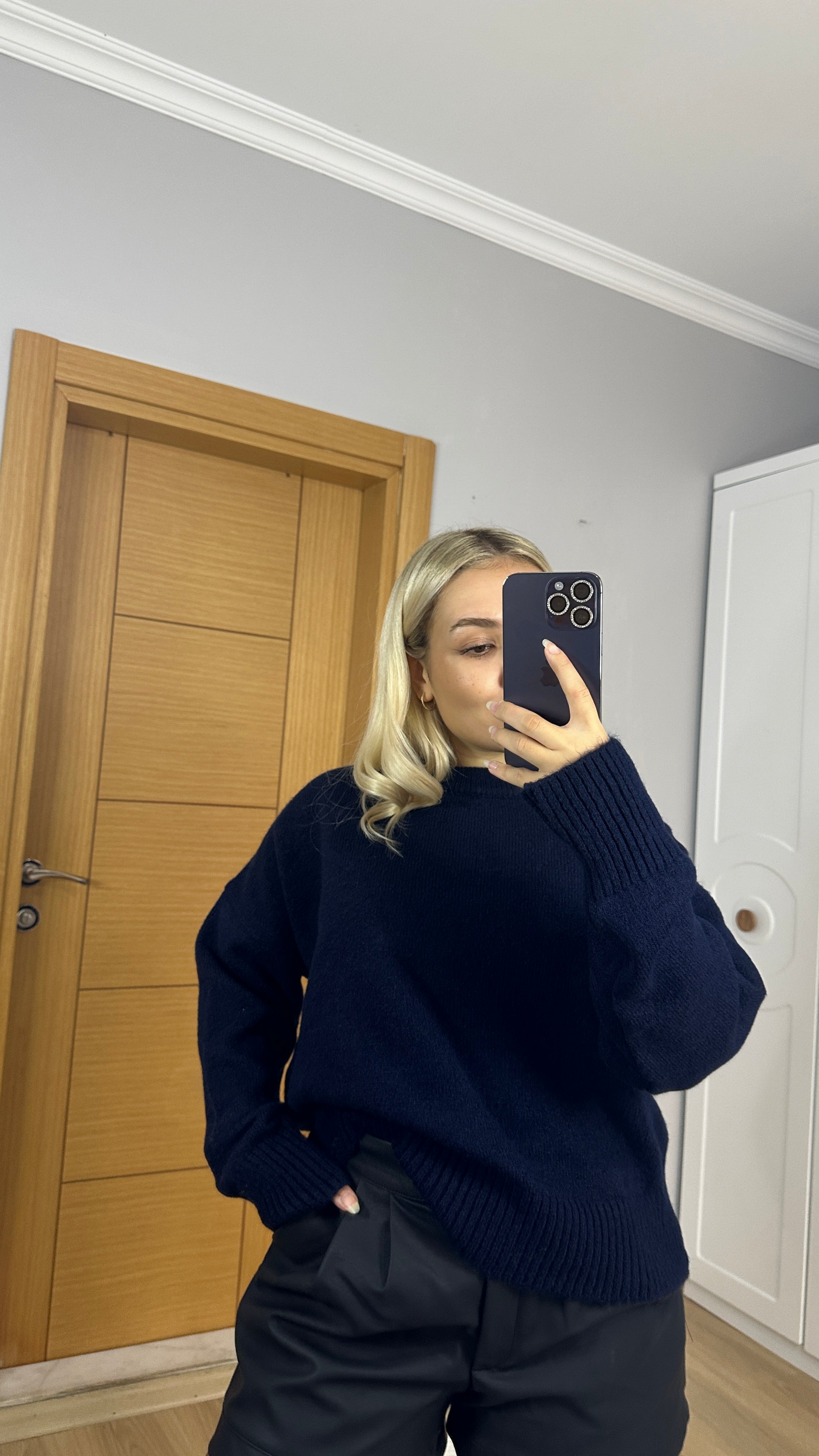 Lacivert bisiklet yaka yumoş dokulu kazak