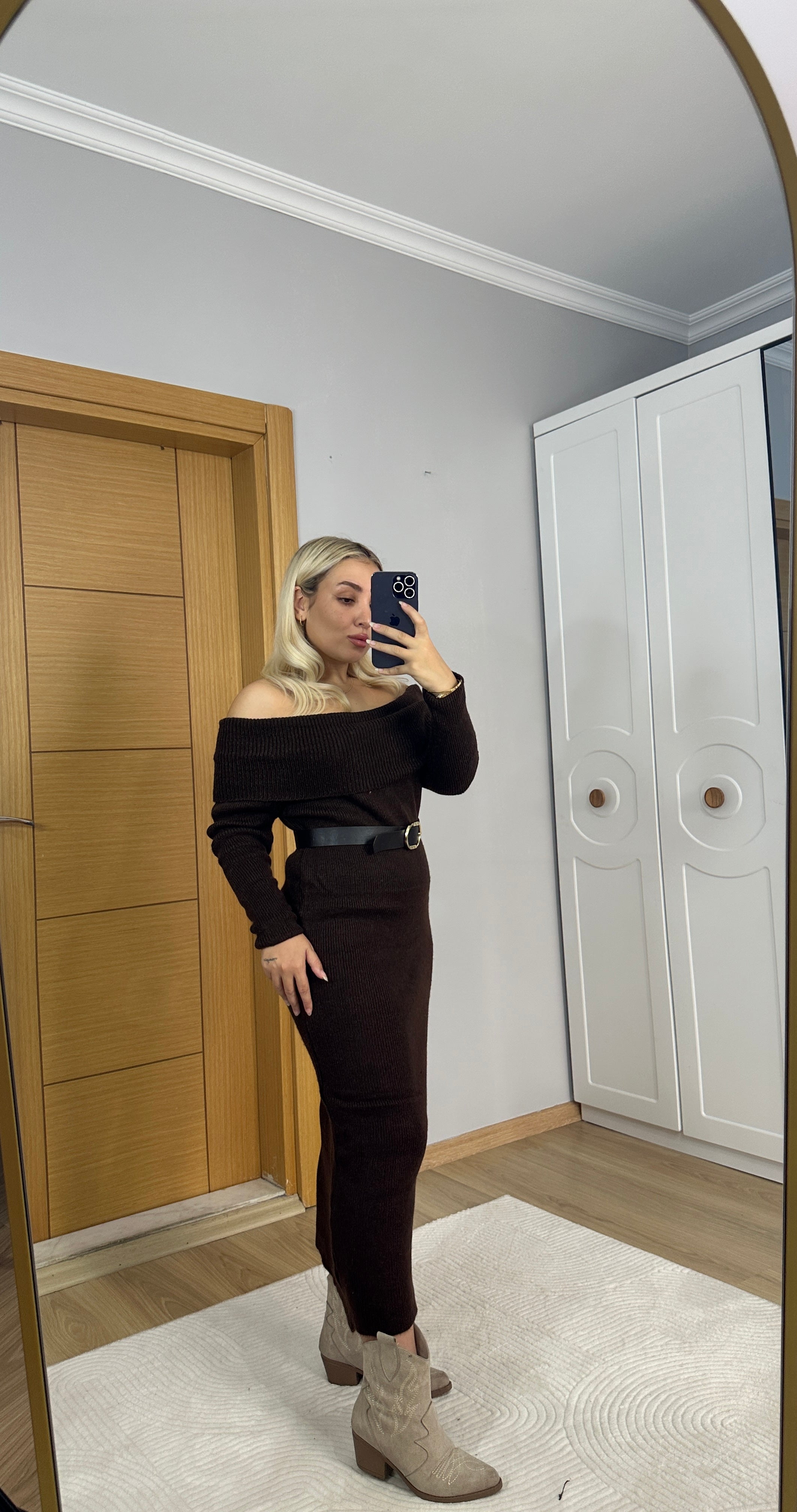 Madonna yaka premium kalite uzun elbise