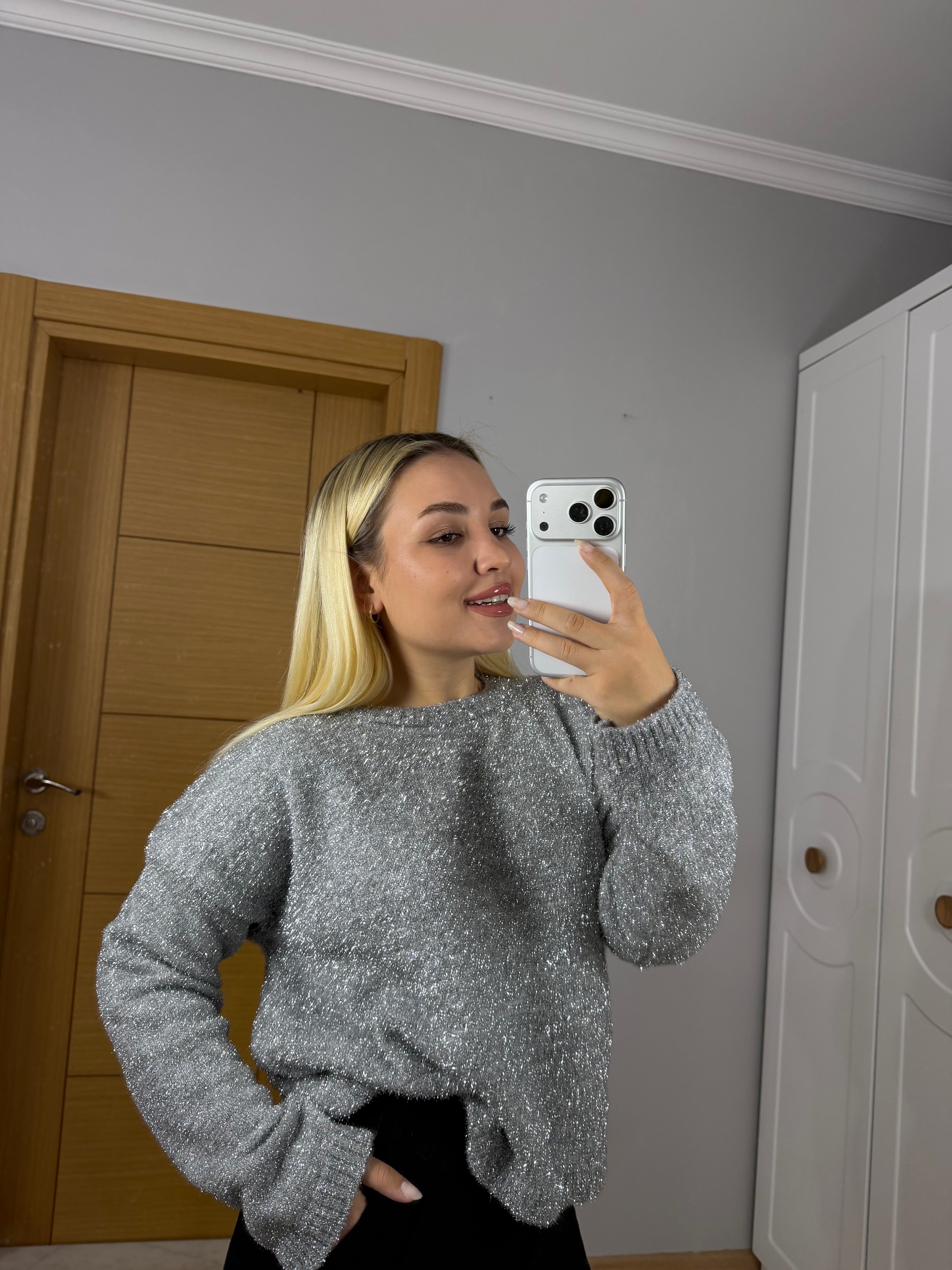 Yumuşak Dokulu Kaşındırmayan Kazak – Gri