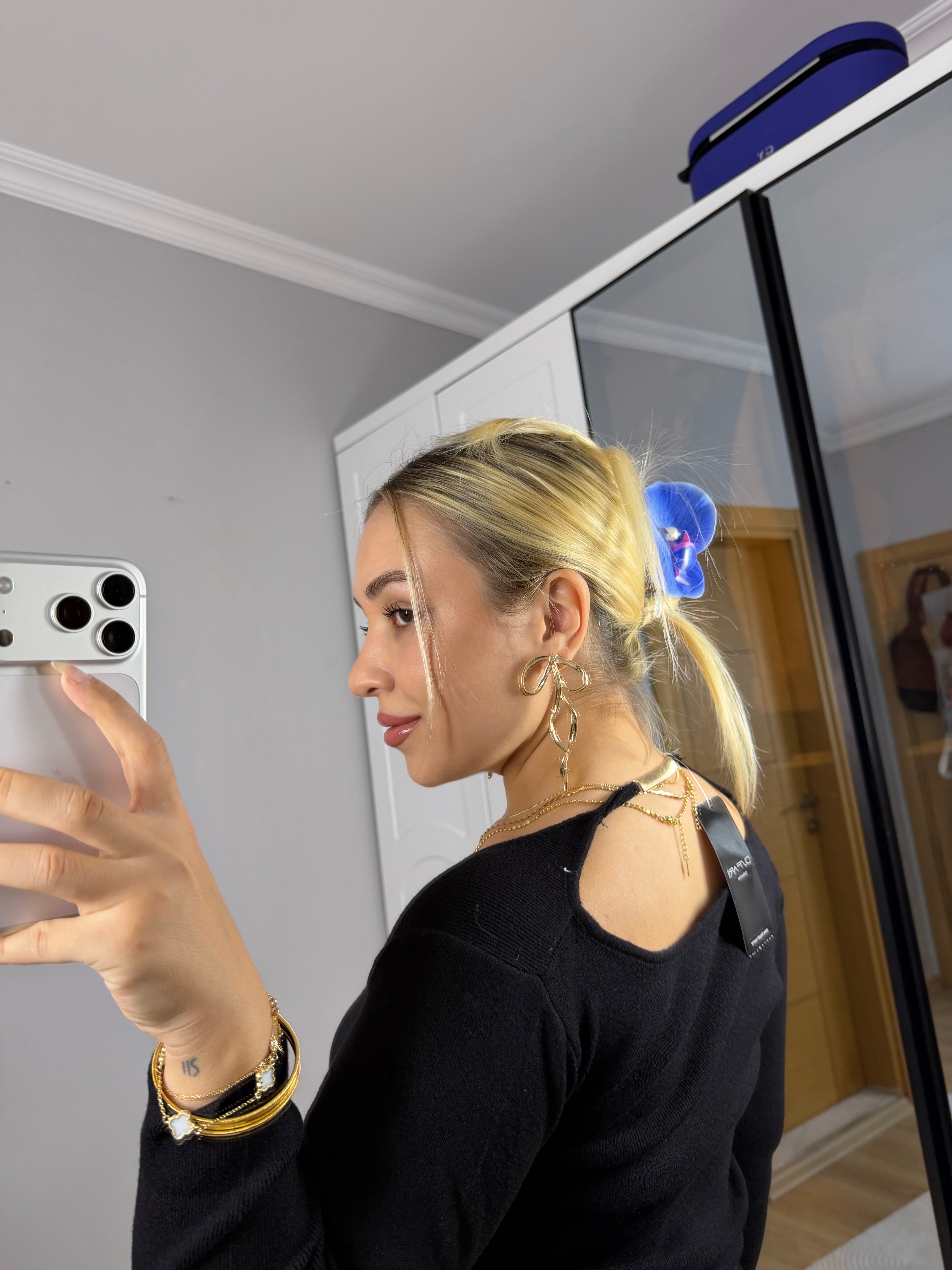 Sırt Detaylı Yumuşacık Esnek Mini Elbise – Siyah