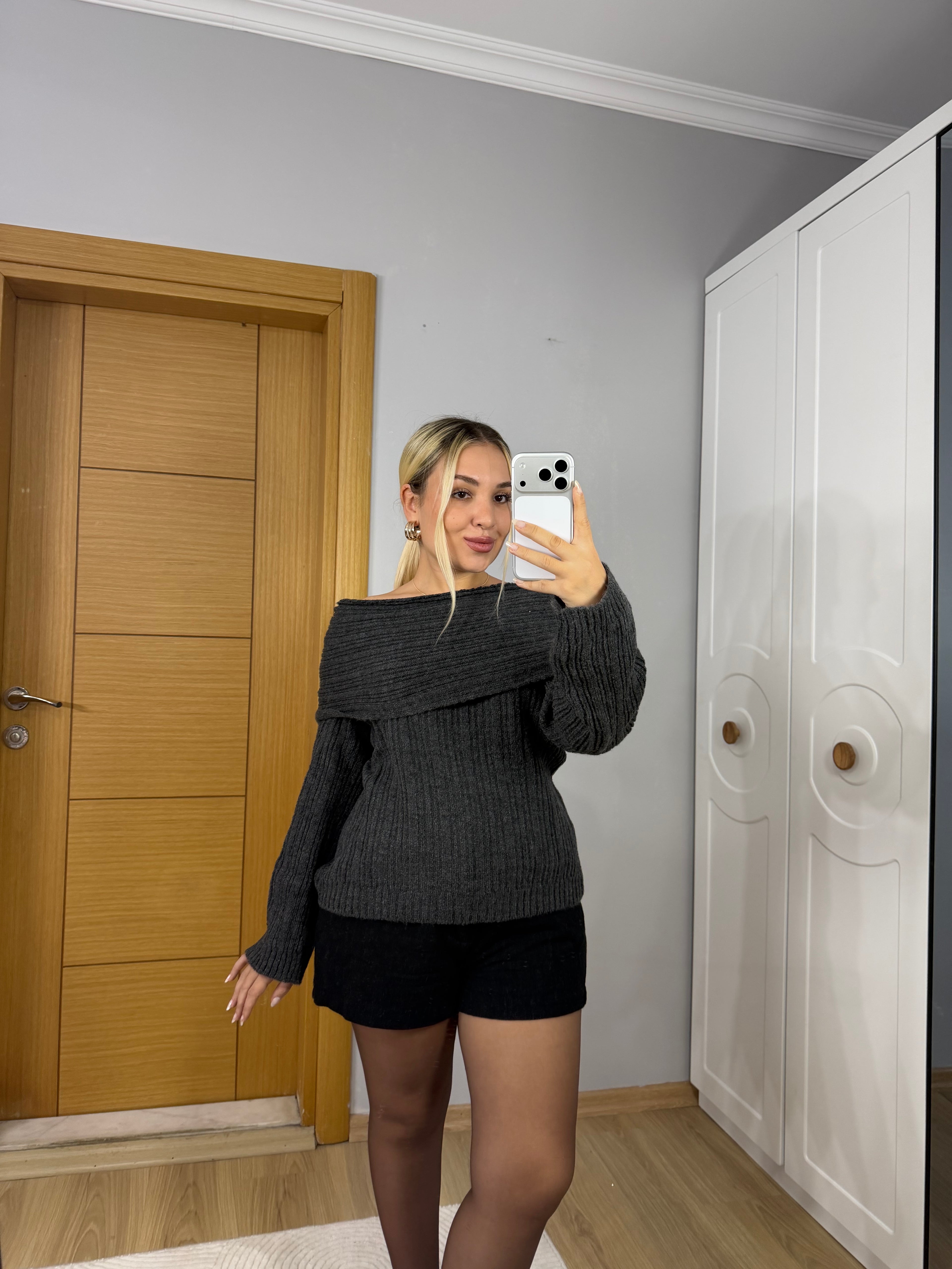 Kayık Yaka Yumuşak Dokulu Triko Kazak – Antrasit