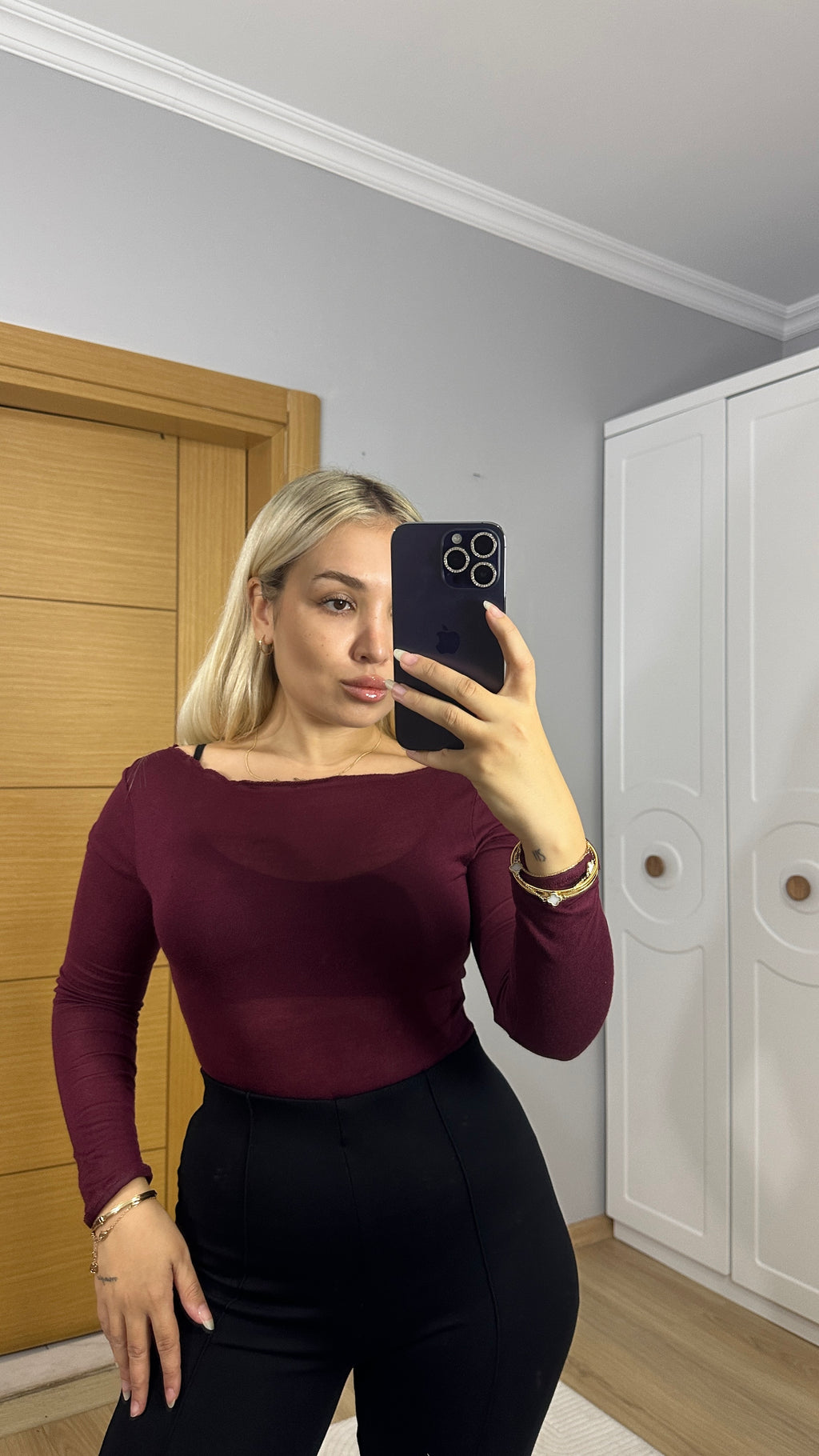 Bordo transparan kaşmir bluz - Yırtık yaka detaylı