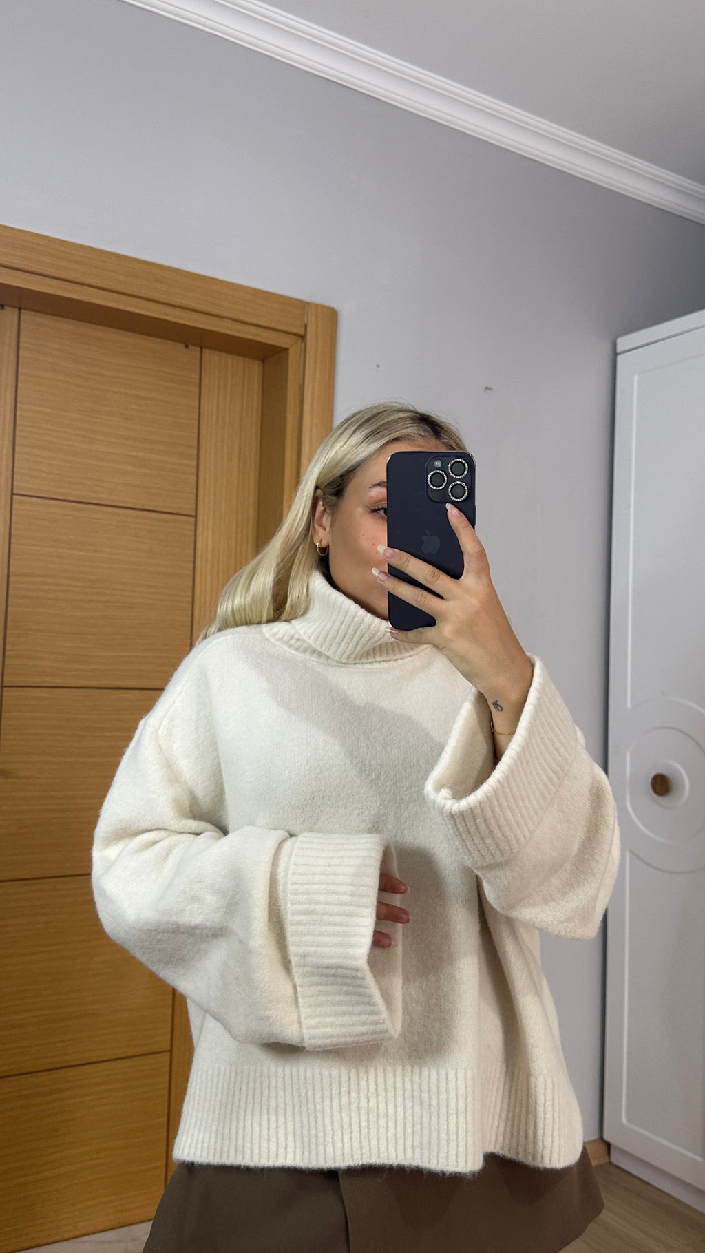 Premium kalite balıkçı yaka ekru rengi kazak