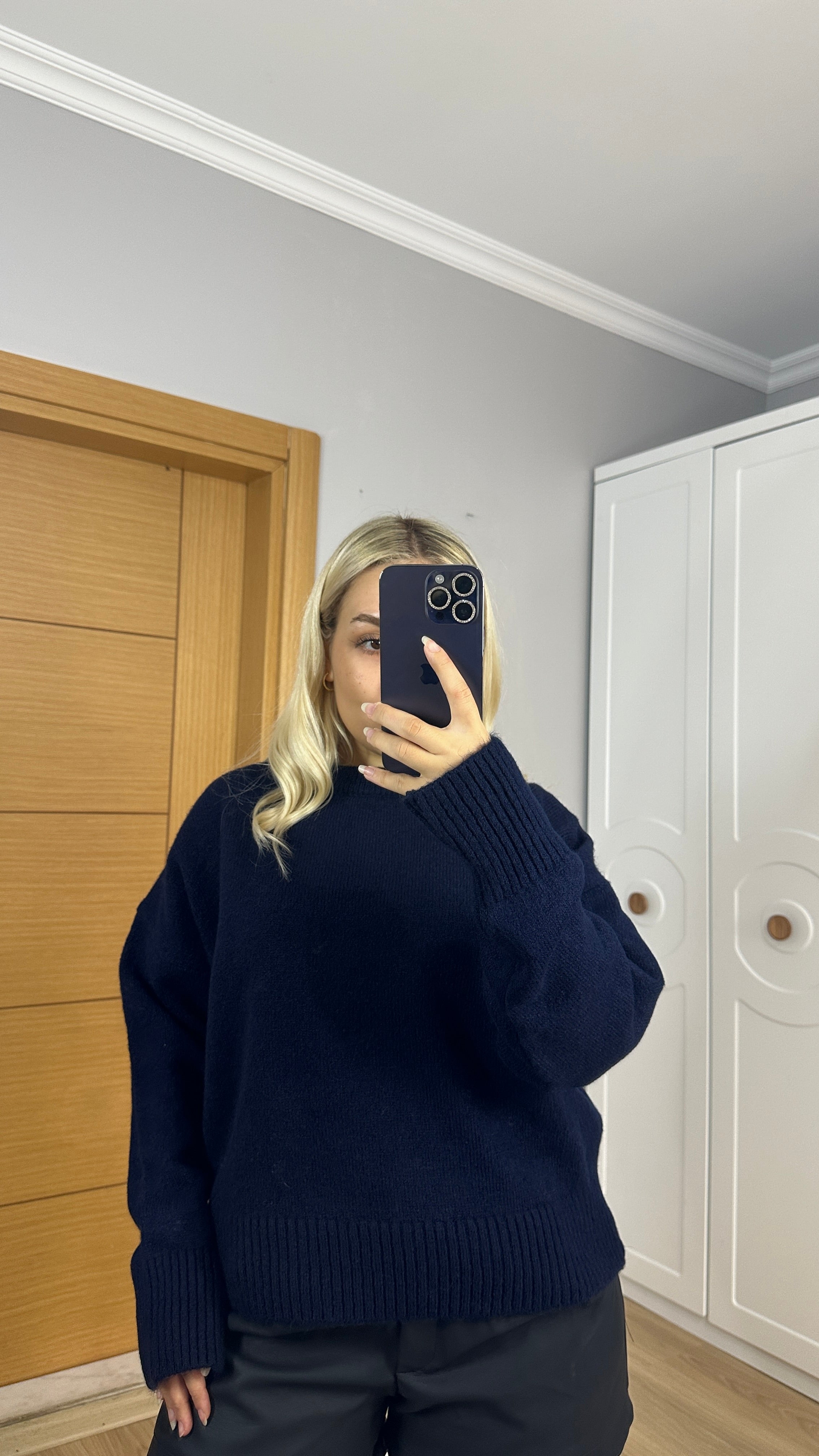 Lacivert bisiklet yaka yumoş dokulu kazak