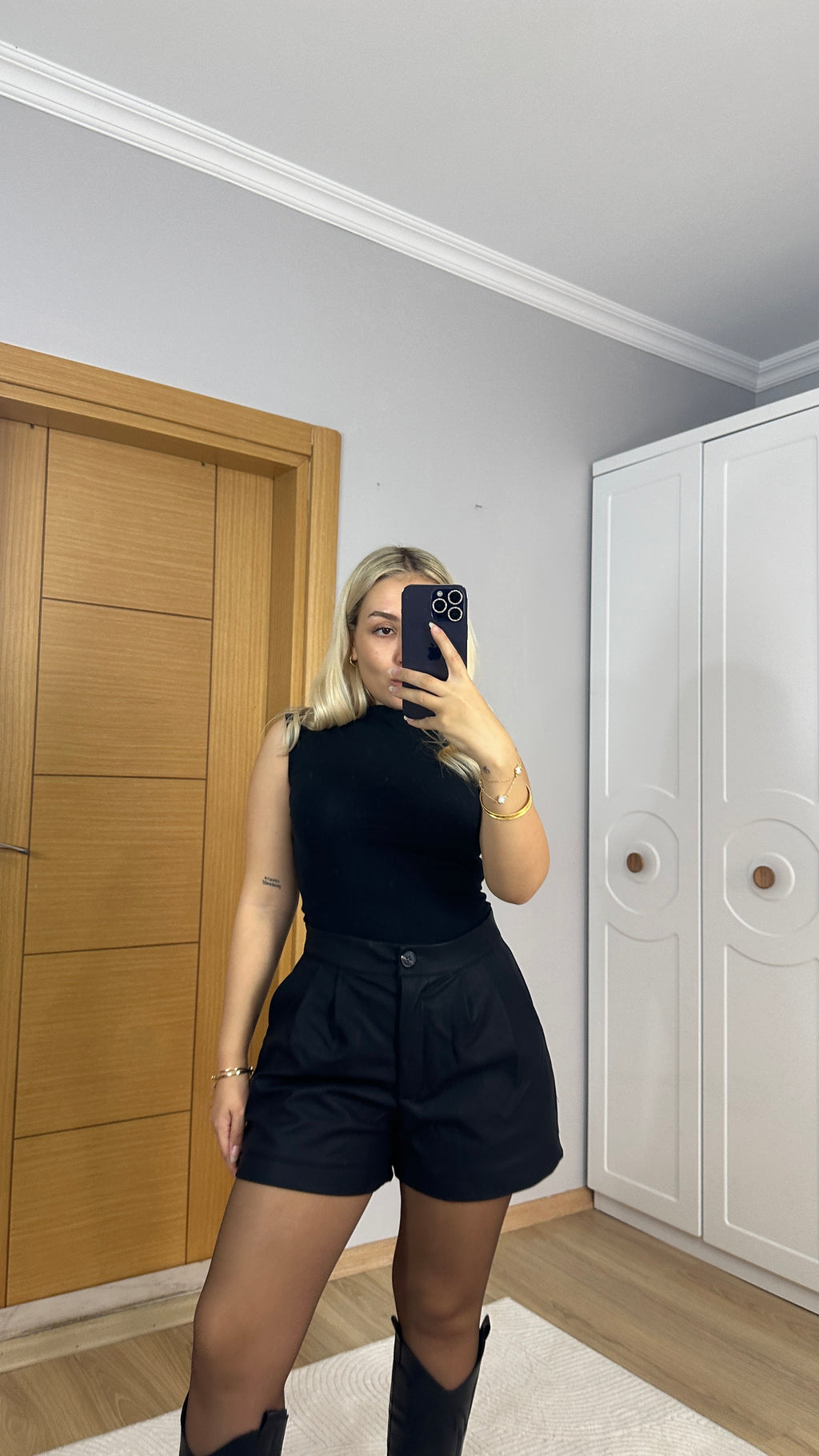 Siyah deri şort - Premium kalite tok form