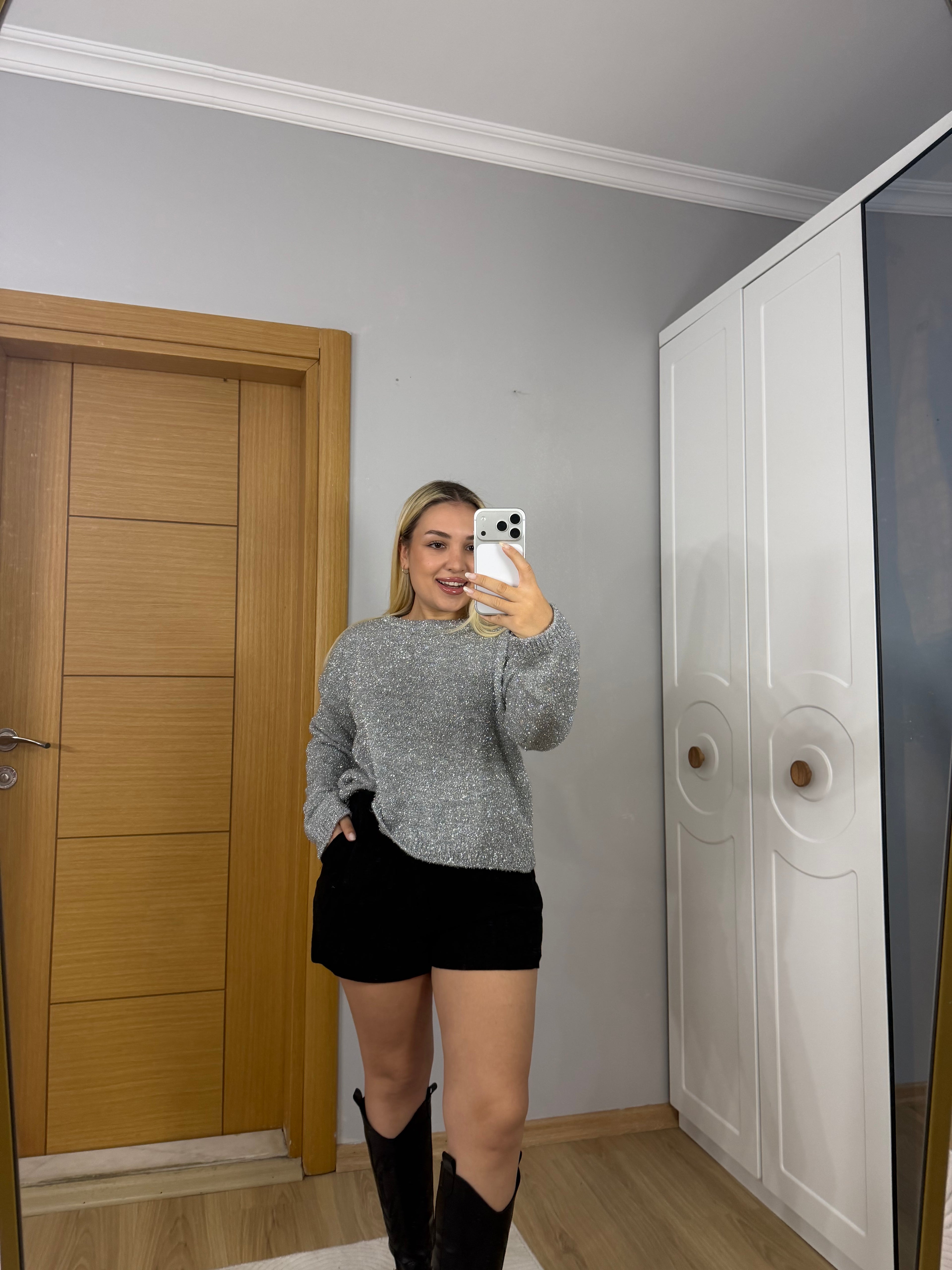 Yumuşak Dokulu Kaşındırmayan Kazak – Gri