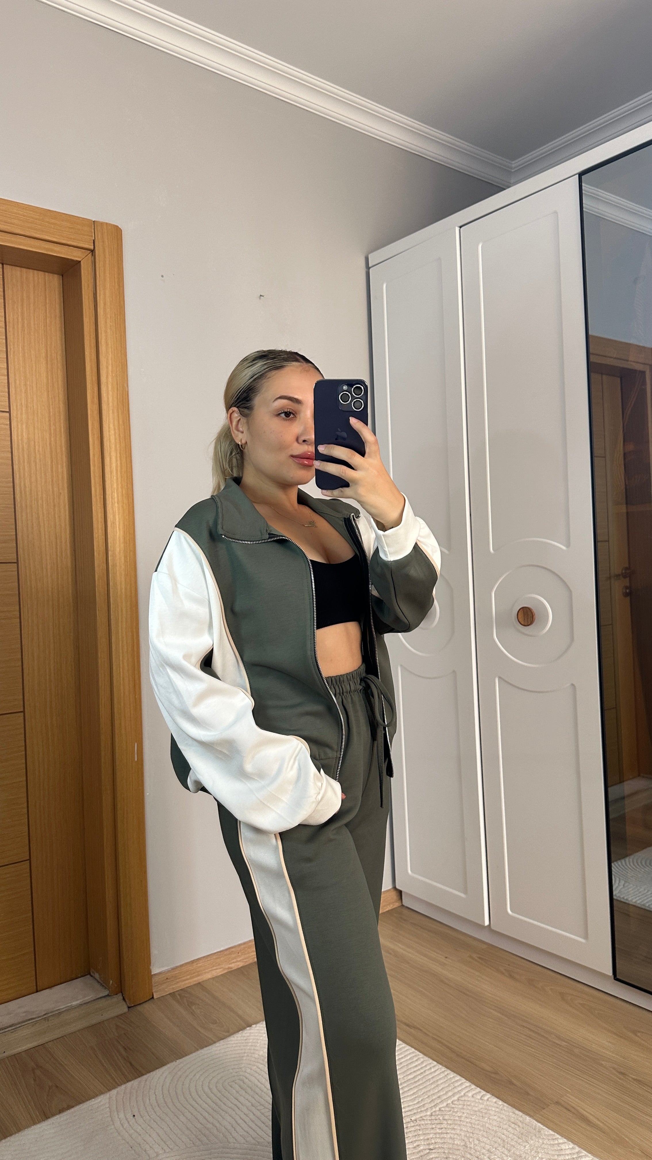 Haki yeşil ekru şeritli soft touch kumaş takım