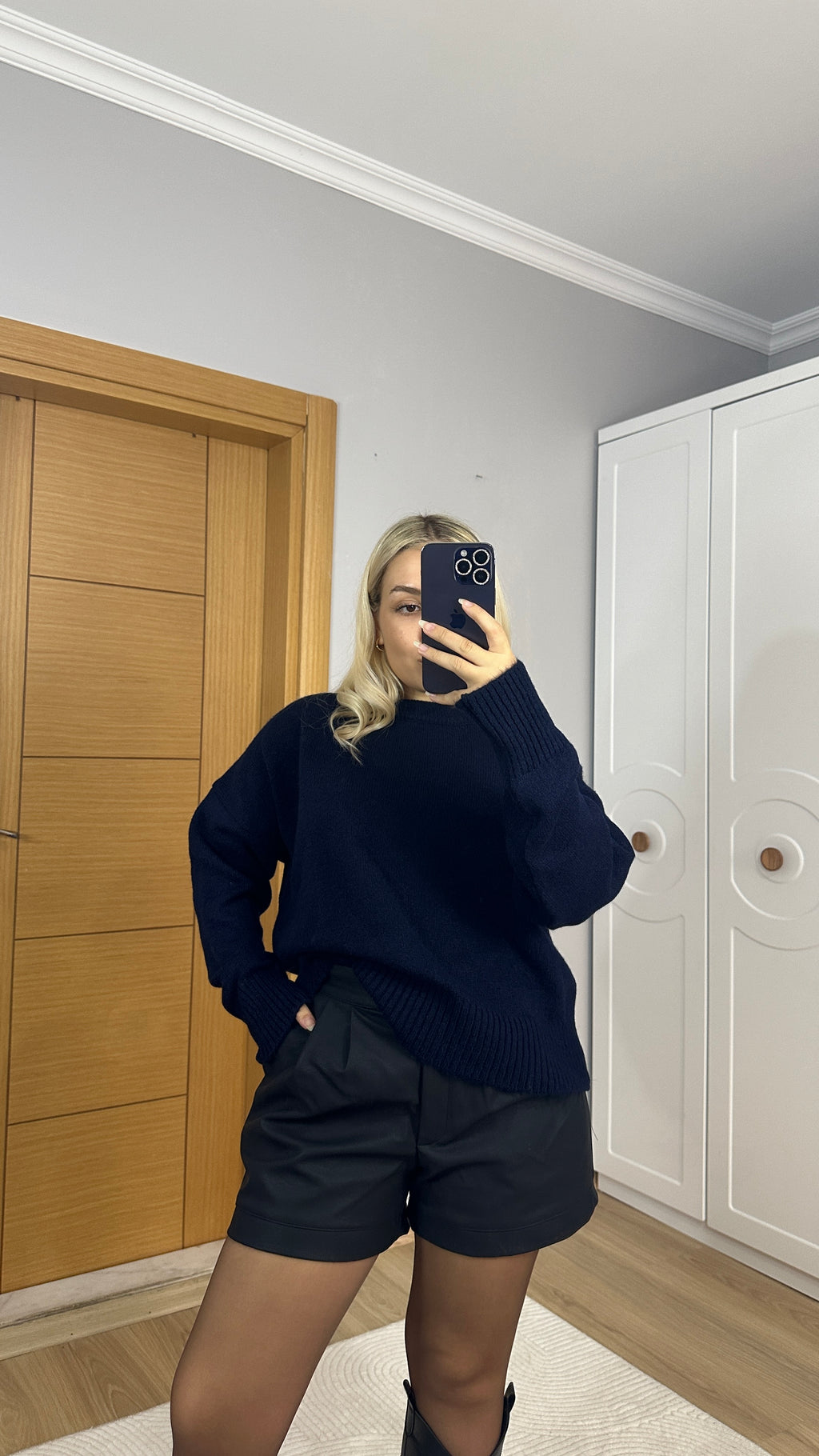 Lacivert bisiklet yaka yumoş dokulu kazak