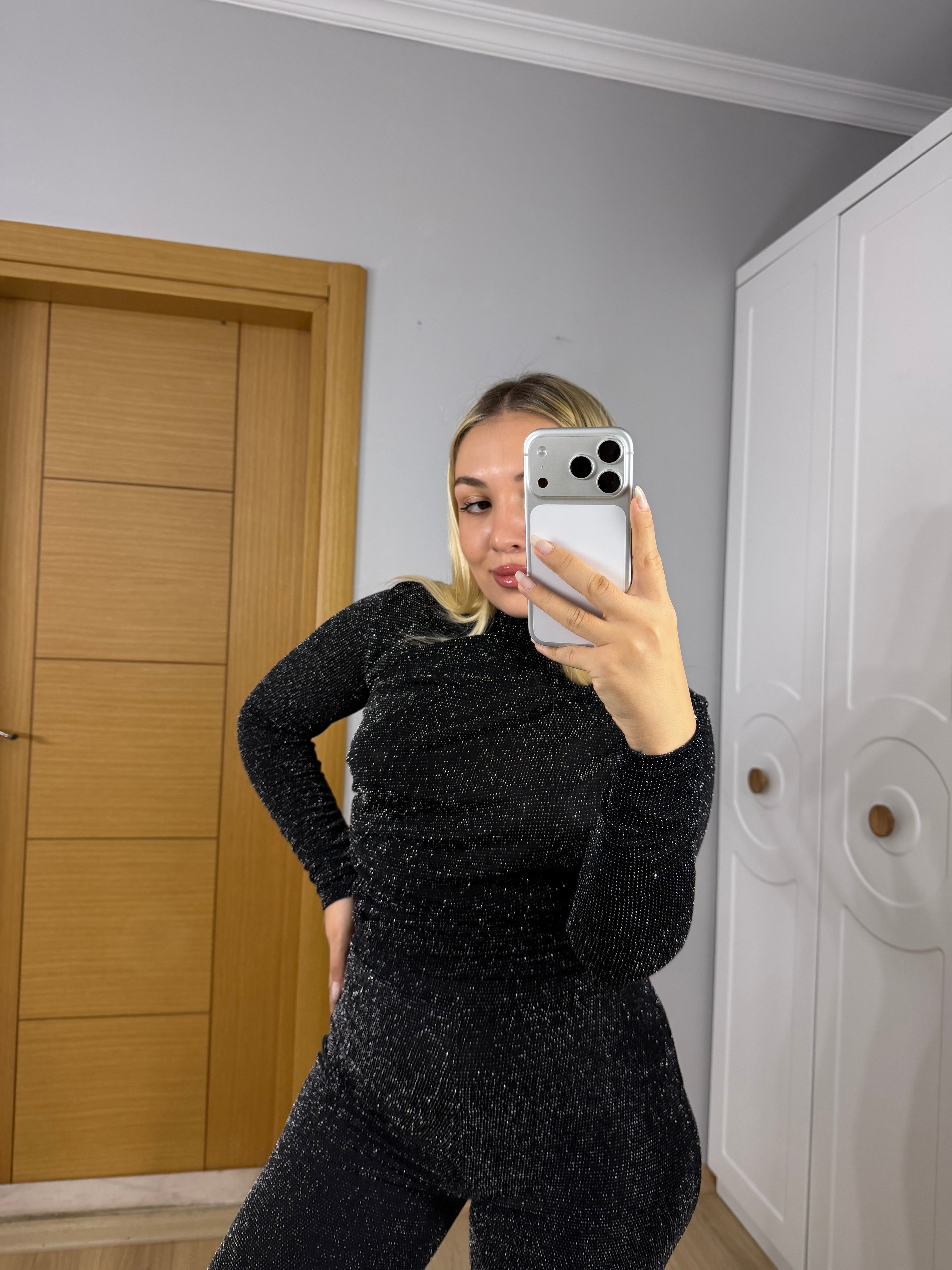 Işıltılı Sim Dokulu İkili Takım