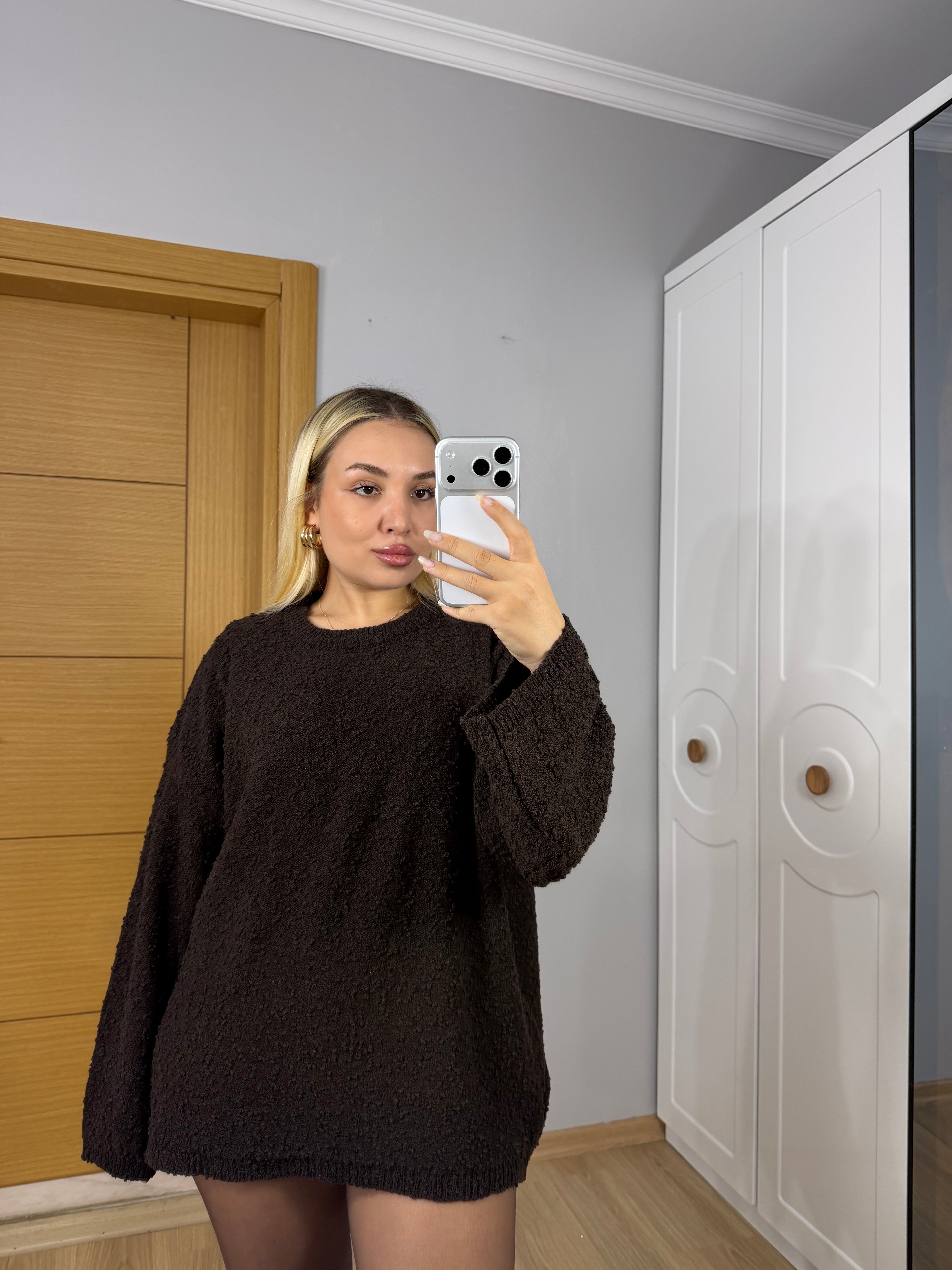 Bukle Dokulu Oversize Triko Kazak – Acı Kahve