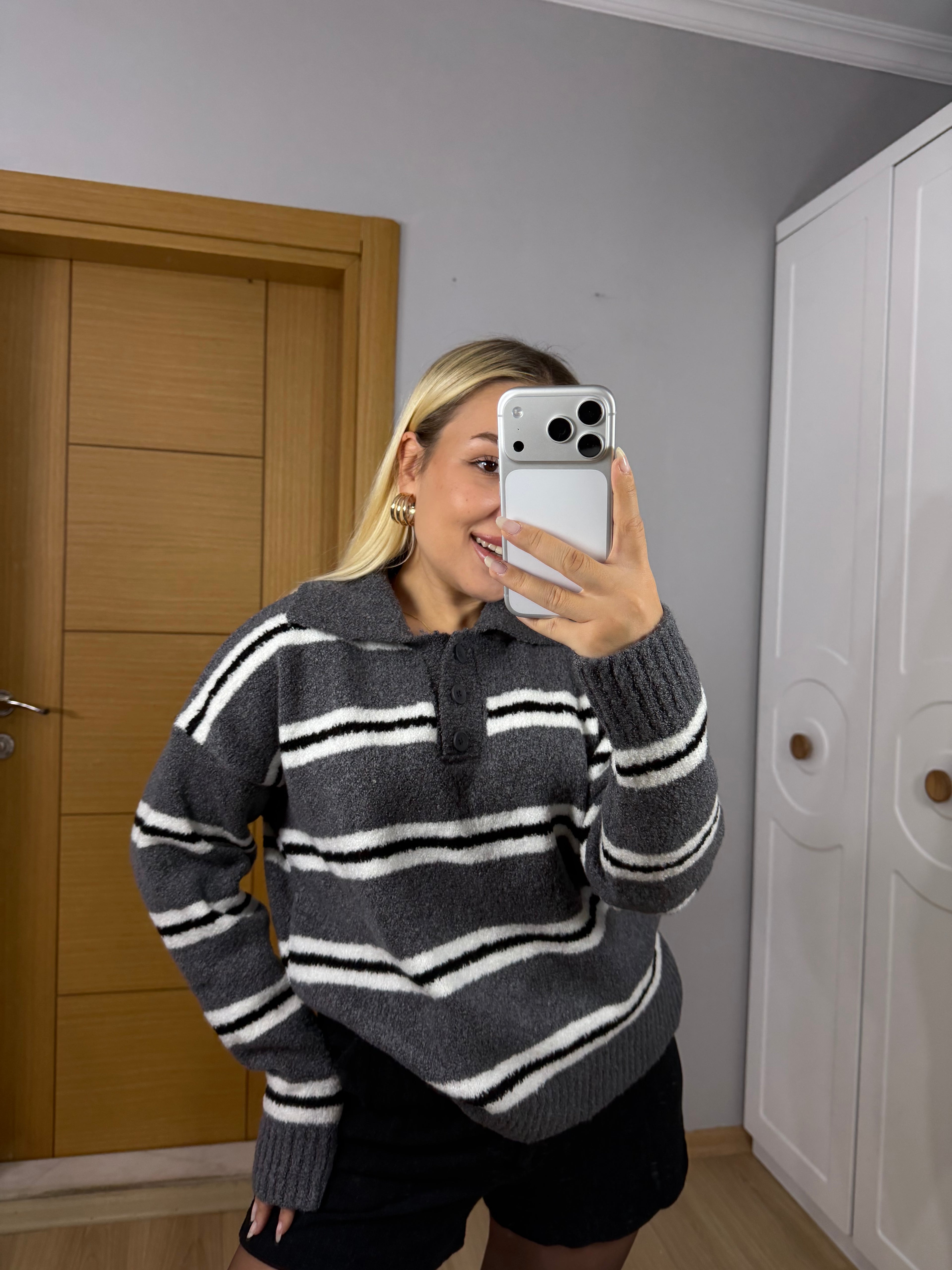 Retro Çizgili Yumuşacık Oversize Triko Kazak - Gri