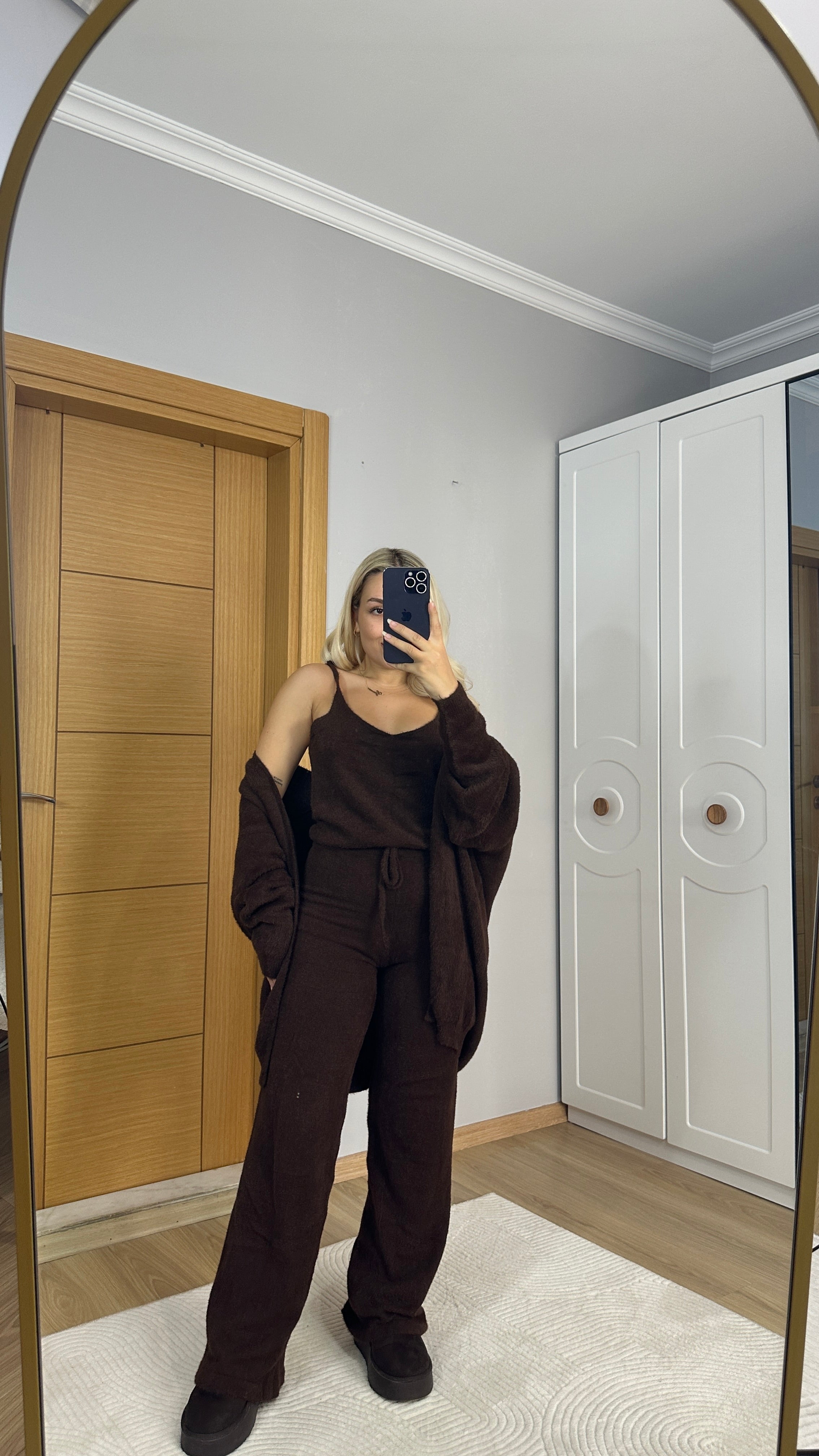 Peluş dokulu 3lü acı kahve takım